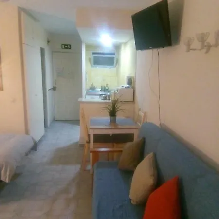 Jupiter Apartment *